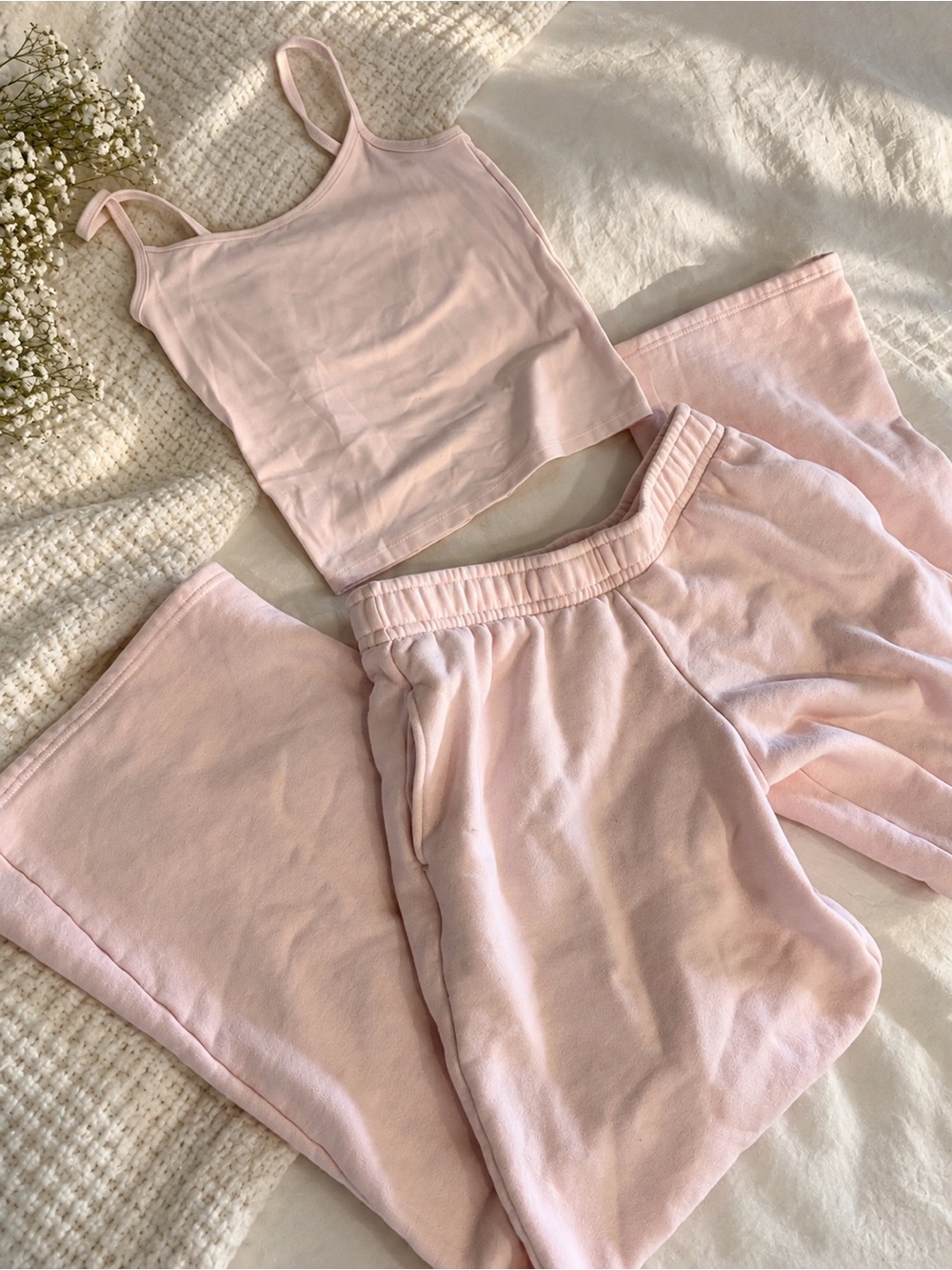 Pacsun pink sweatpants & tank set